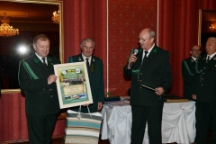 29_20131123_1854133193